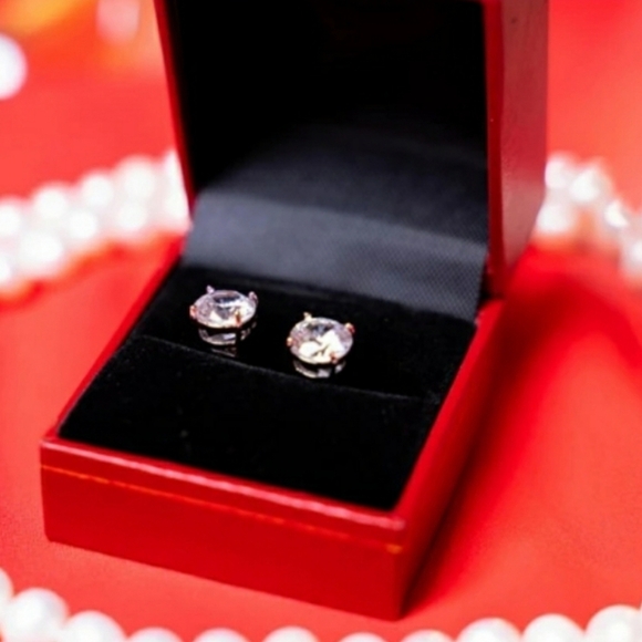 NEW Gift Ready 4 Karat Total Lab Diamonds .925 Sterling Silver New Box Earrings - Picture 7 of 10